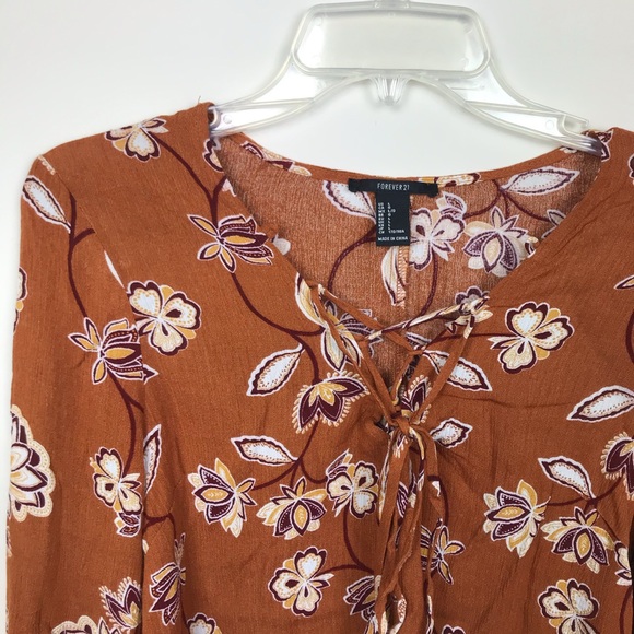 Burnt orange bell sleeve blouse - Picture 3 of 8